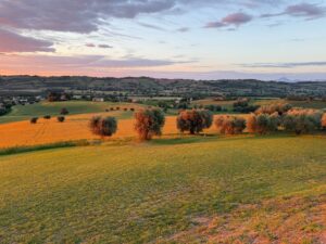Zonsopgang boven de heuvels rond Monte Porzio