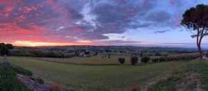 Zonsopgang boven de heuvels rond Monte Porzio