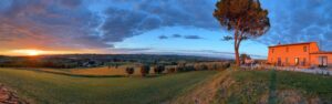 Zonsopgang boven de heuvels rond Monte Porzio